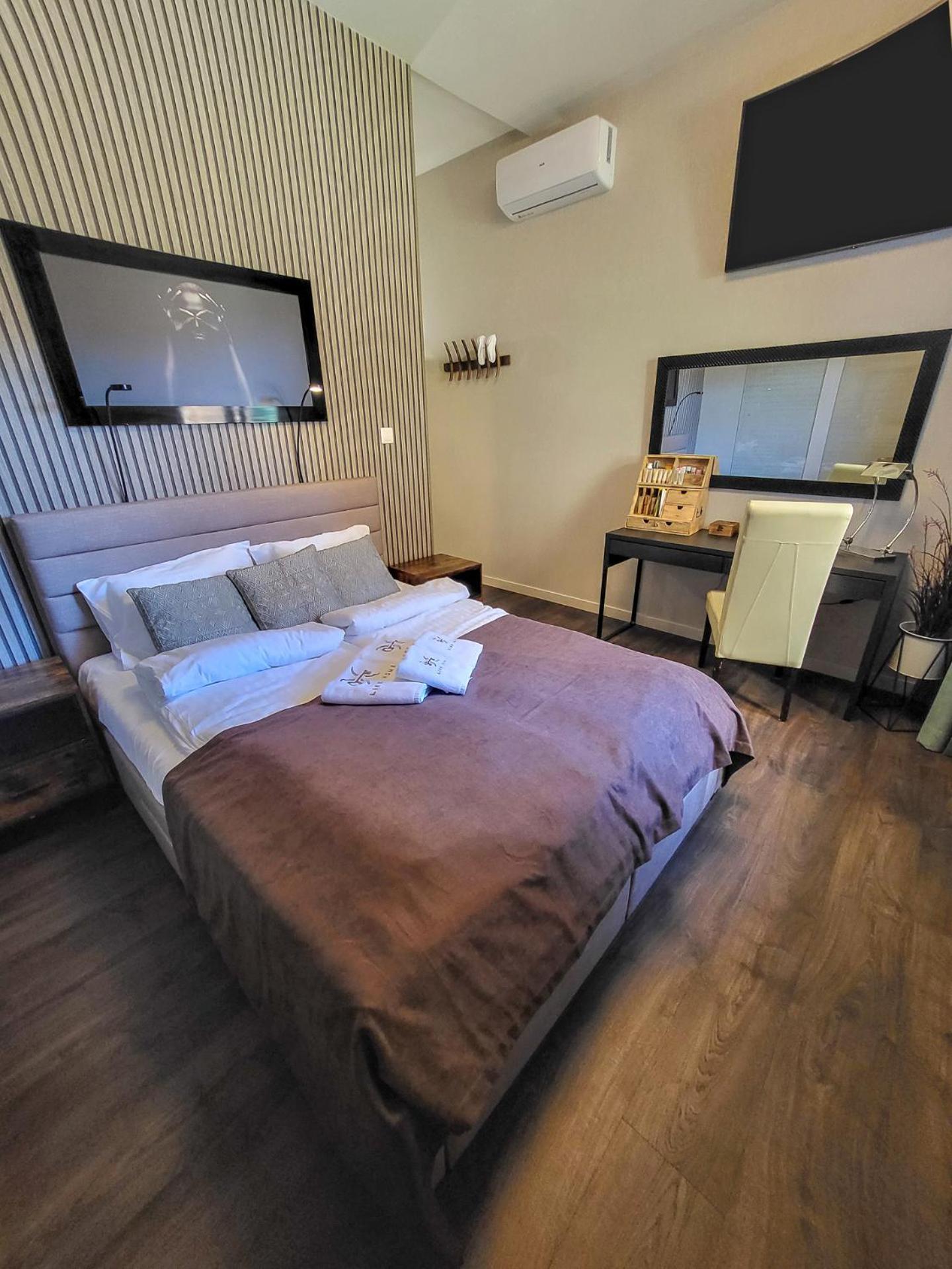 Like Home 2 Sauna,Jacuzzi & Spa Swidnica  Exterior photo